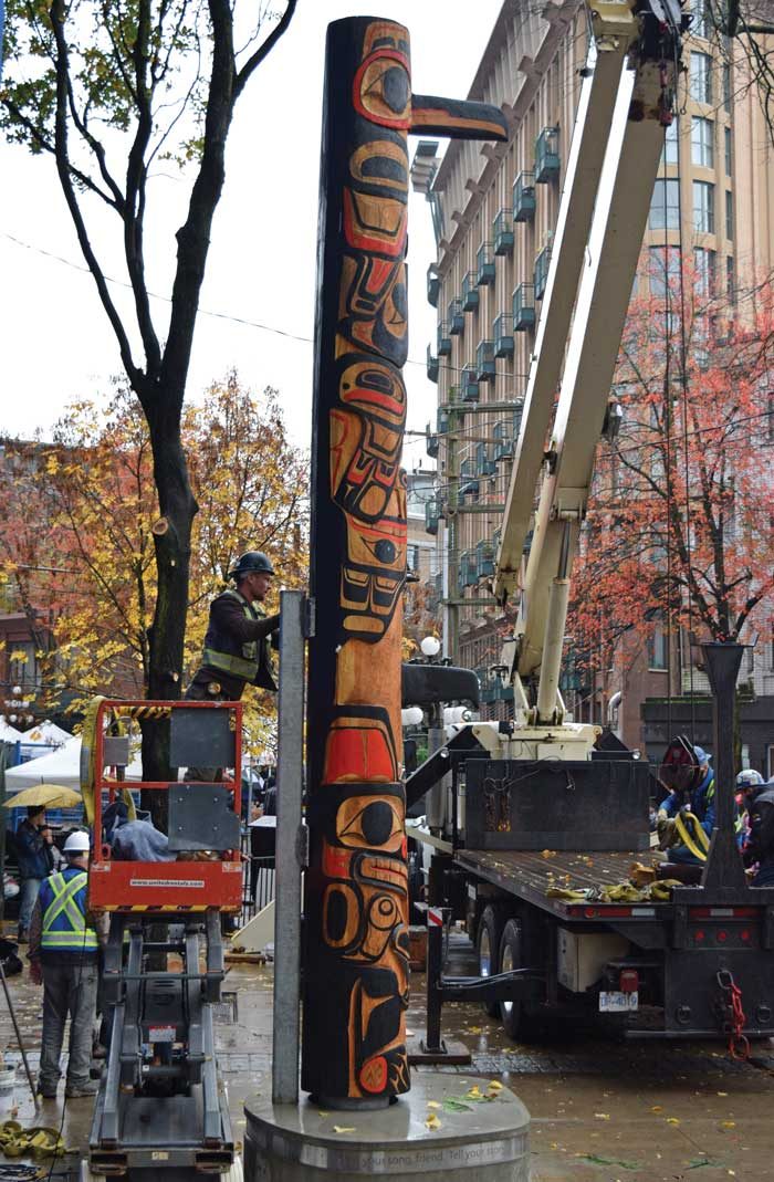 Survivors’ Totem Pole raised in Vancouver