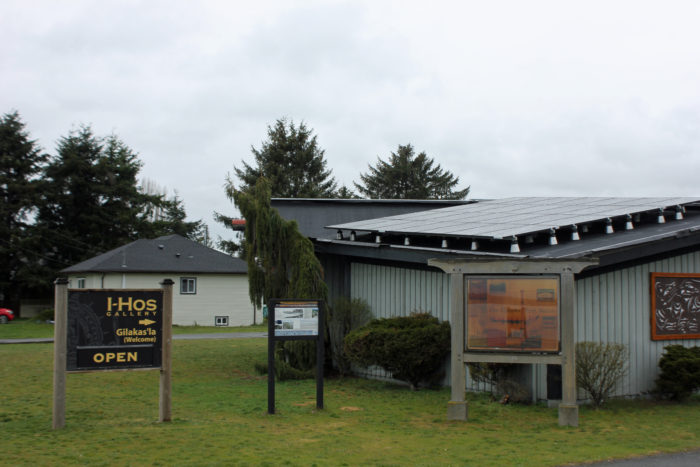 K’ómoks installs solar array at I-Hos Gallery