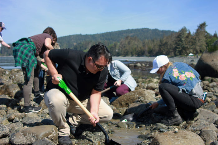 T’Sou-ke hosts traditional seafood gathering